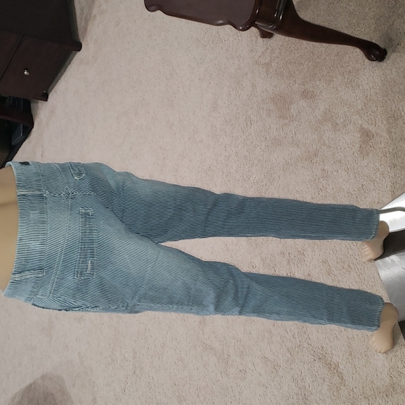 Democracy 4 microstripes subtle unique button slits whiskering faux pocket - Picture 4 of 12